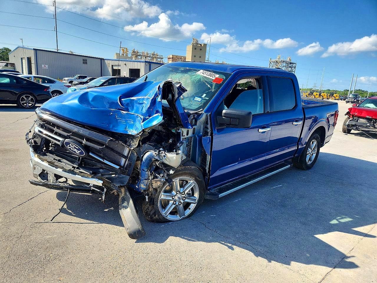 2025 FORD F150 XLT — Front 3/4
