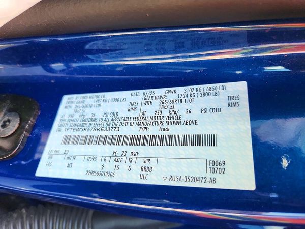 2025 FORD F150 XLT — Engine bay
