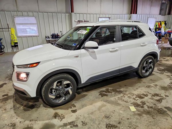 2026 HYUNDAI VENUE SEL, SEL w/ 2-Tone Roof — Front 3/4