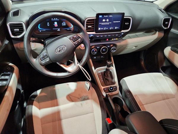2026 HYUNDAI VENUE SEL, SEL w/ 2-Tone Roof — CKPT