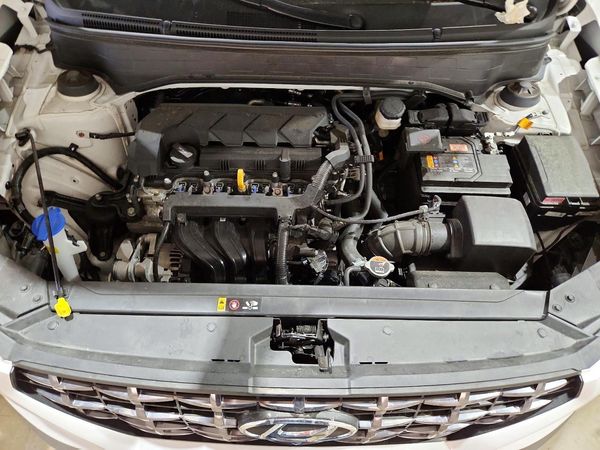 2026 HYUNDAI VENUE SEL, SEL w/ 2-Tone Roof — Engine bay