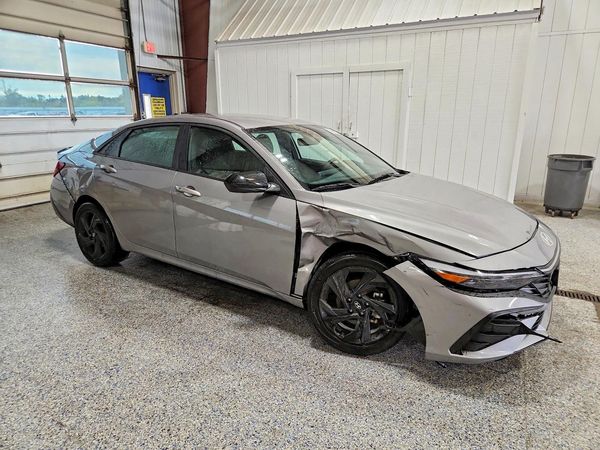 2026 HYUNDAI ELANTRA — Passenger 3/4