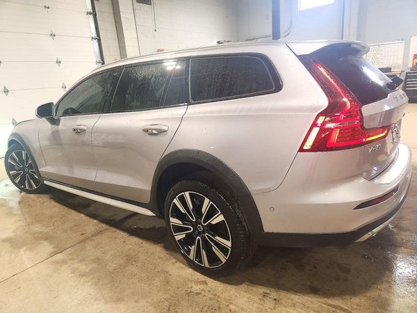 2026 VOLVO V60 Ultra — DSRA