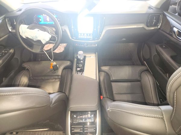 2026 VOLVO V60 Ultra — CKPT