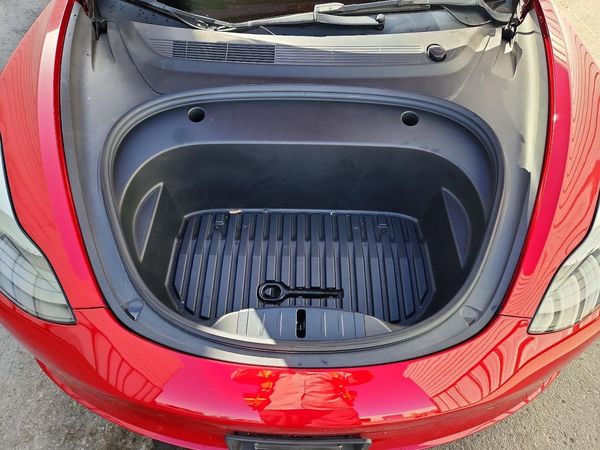 2022 TESLA MODEL 3 — Engine bay