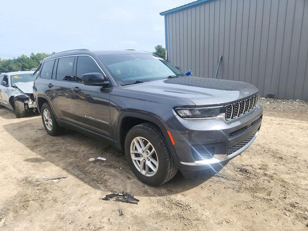 2021 JEEP CHEROKEE Laredo — Passenger 3/4