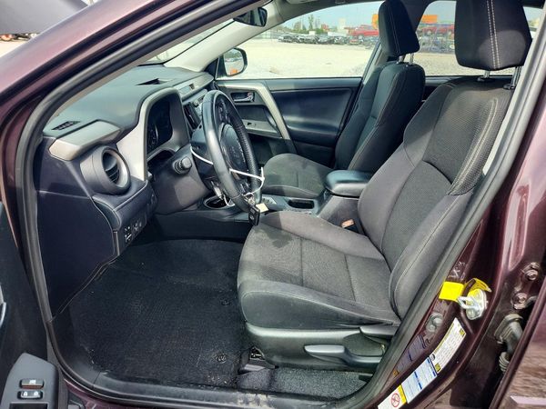 2017 TOYOTA RAV4 XLE — DENT