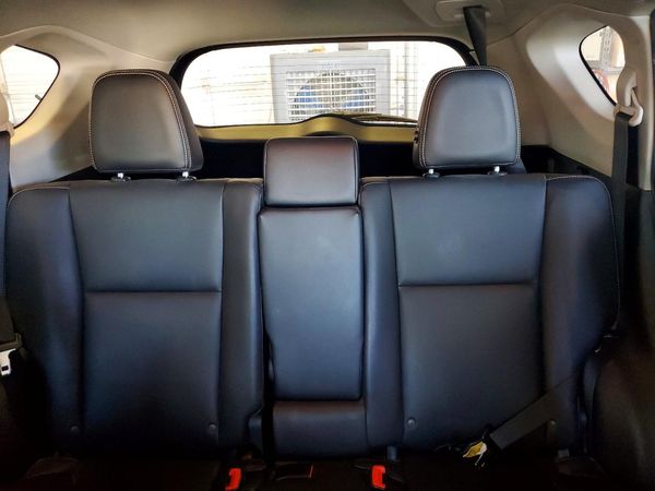 2013 TOYOTA RAV4 High — SUVN