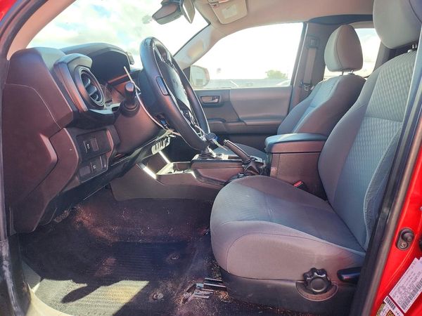 2022 TOYOTA TACOMA SR5 — DENT