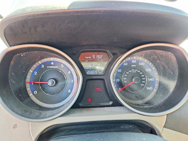 2014 HYUNDAI ELANTRA GLS (Middle) — ODOM