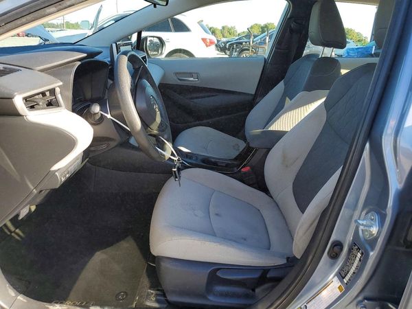 2020 TOYOTA COROLLA LE — DENT
