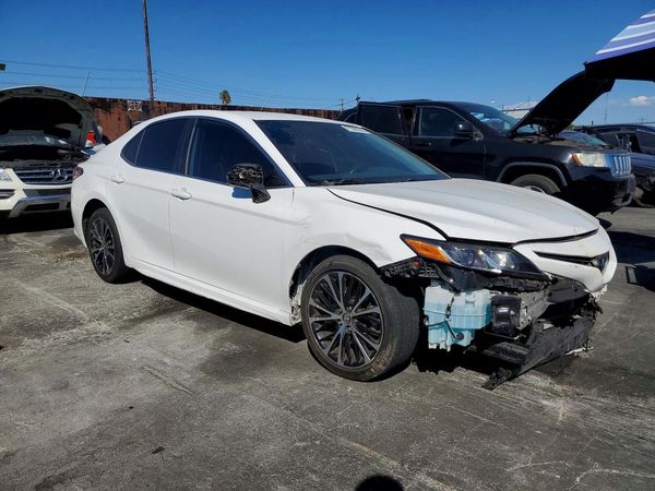 2019 TOYOTA CAMRY L/LE/SE/XLE — Passenger 3/4