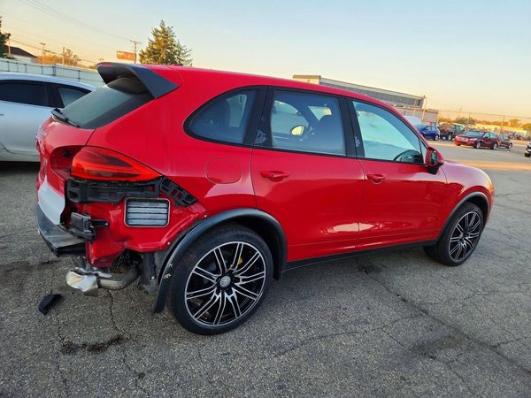 2018 PORSCHE CAYENNE Base / Platinum Edition — PSRA
