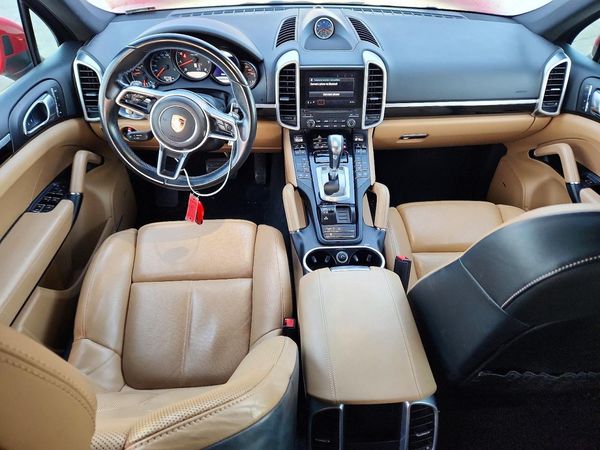 2018 PORSCHE CAYENNE Base / Platinum Edition — CKPT