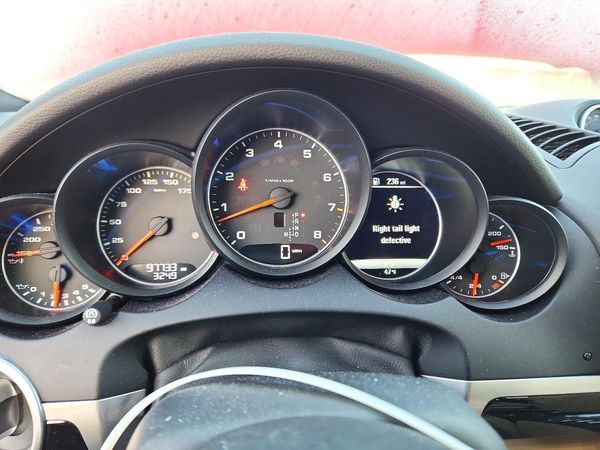 2018 PORSCHE CAYENNE Base / Platinum Edition — ODOM