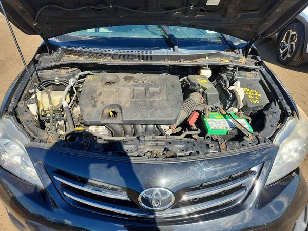 2013 TOYOTA COROLLA — Engine bay