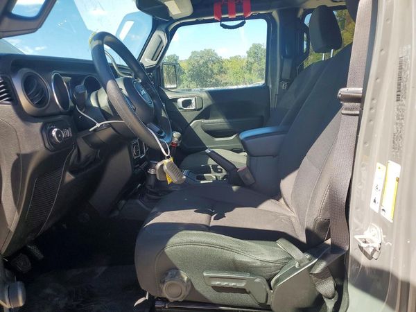 2019 JEEP WRANGLER Unlimited Sport — DENT