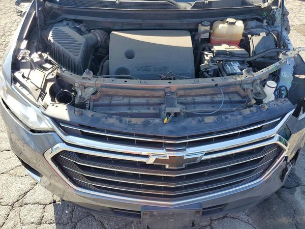 2019 CHEVROLET TRAVERSE LT — Engine bay