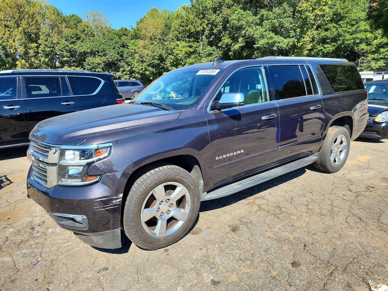 2017 CHEVROLET SUBURBAN Premier — Front 3/4