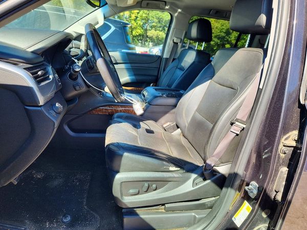 2017 CHEVROLET SUBURBAN Premier — DENT