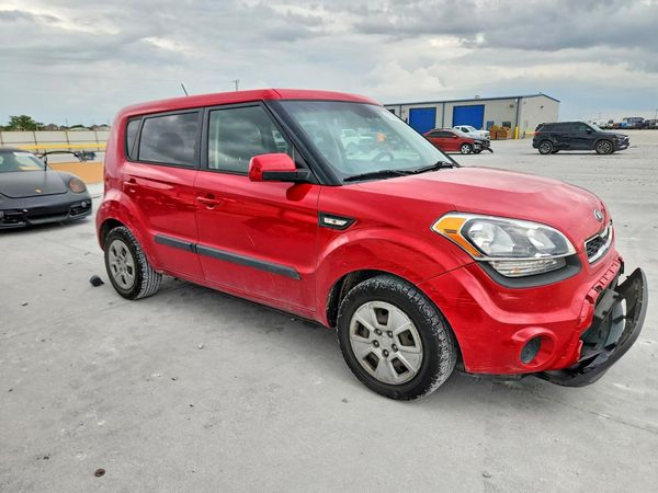 2013 KIA SOUL All Trims — Passenger 3/4