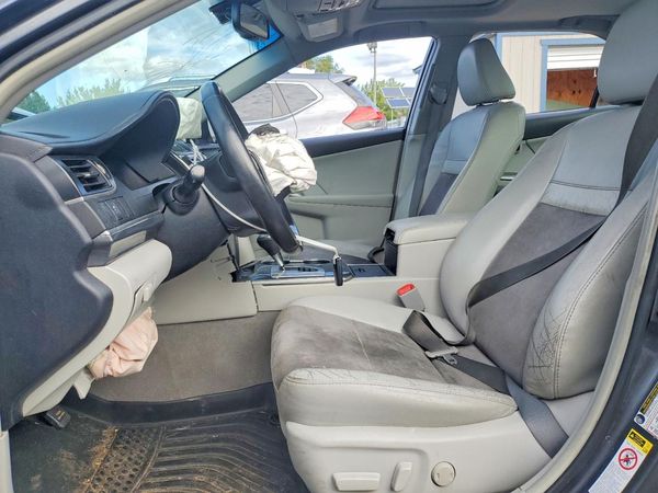 2012 TOYOTA CAMRY SOLA Hybrid — DENT