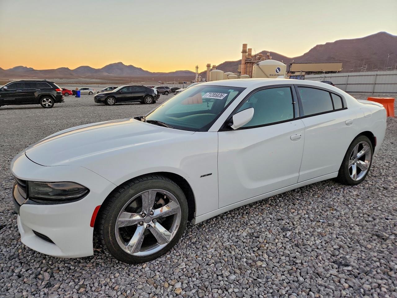 2015 DODGE CHARGER R/T — Front 3/4
