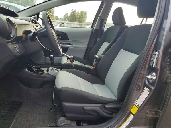 2014 TOYOTA PRIUS — DENT