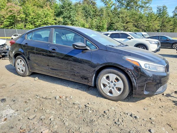 2017 KIA FORTE LX Base — Passenger 3/4