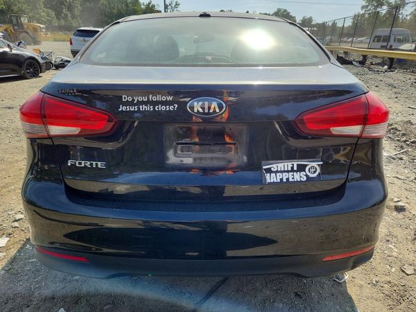 2017 KIA FORTE LX Base — DIRR