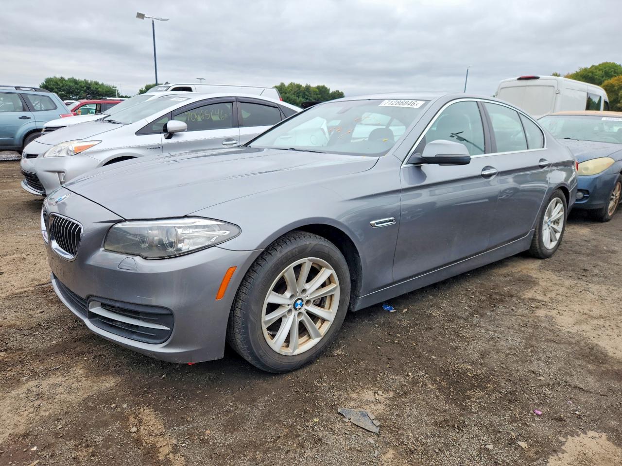 2014 BMW 528 xDrive — Front 3/4