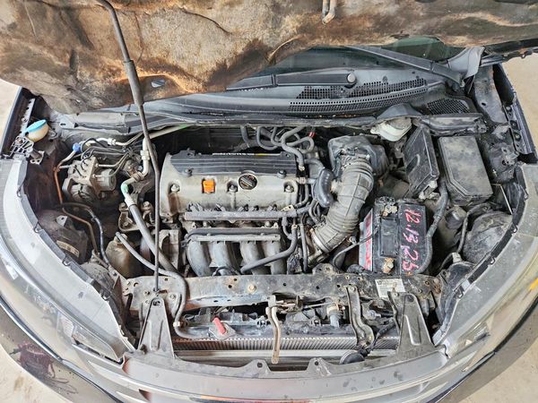 2014 HONDA CRV LX — Engine bay