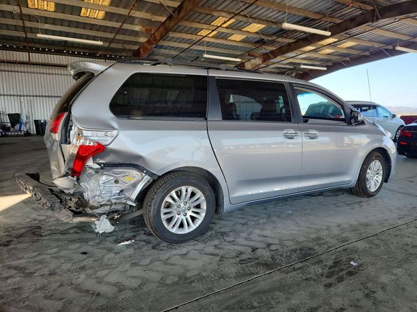 2014 TOYOTA SIENNA — PSRA
