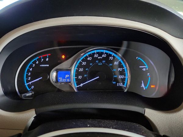 2014 TOYOTA SIENNA — ODOM