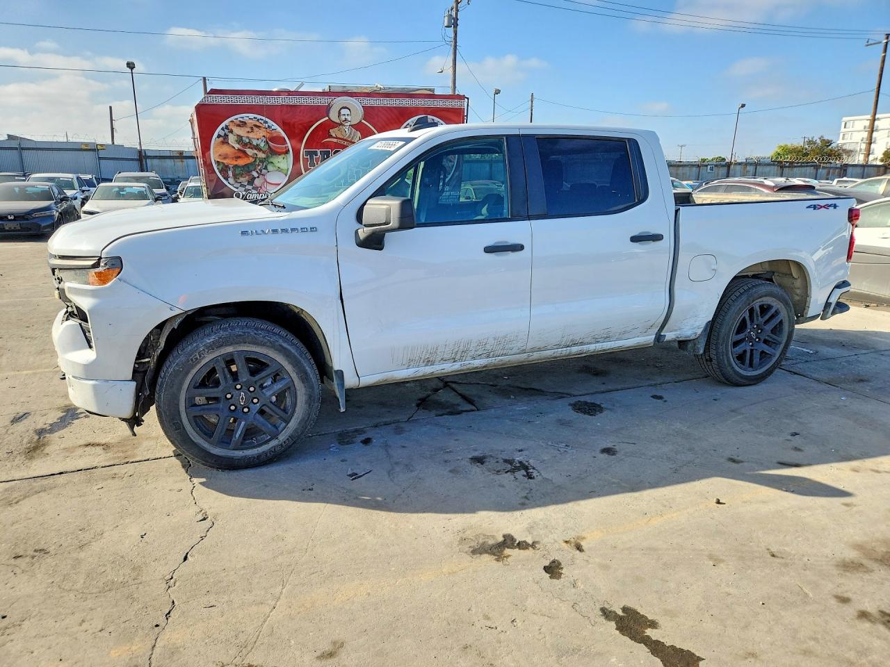 2023 CHEVROLET SILVERADO — Front 3/4
