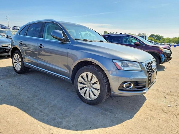 2013 AUDI Q5 Premium Hybrid — Passenger 3/4