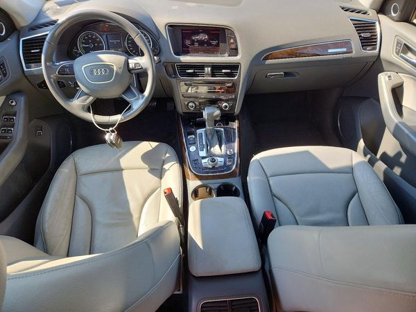2013 AUDI Q5 Premium Hybrid — CKPT