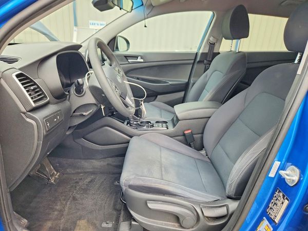 2019 HYUNDAI TUCSON SE — DENT
