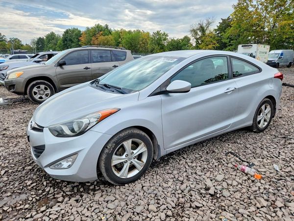2013 HYUNDAI ELANTRA — DSFA — Front 3/4