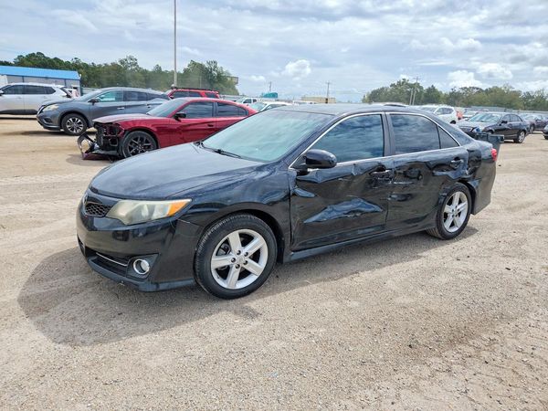 2013 TOYOTA CAMRY — DSFA — Front 3/4