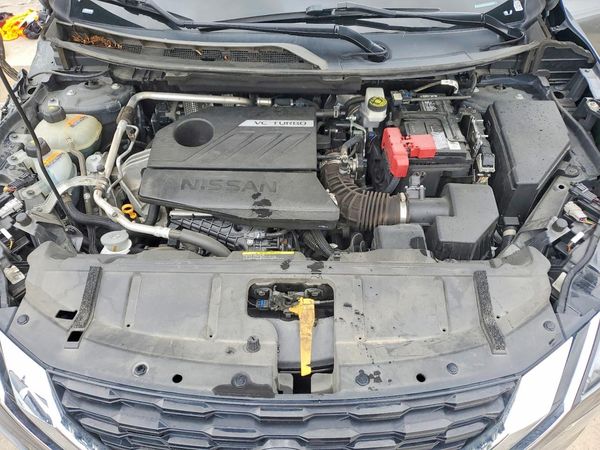 2023 NISSAN ROGUE SV — Engine bay