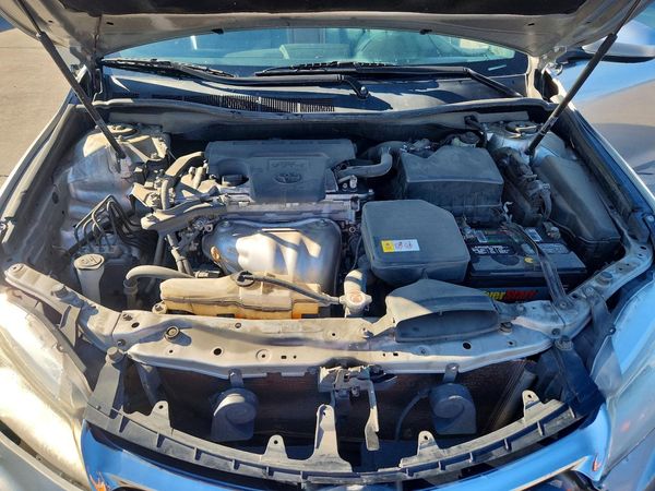 2017 TOYOTA CAMRY LE/SE/XLE/XSE — Engine bay