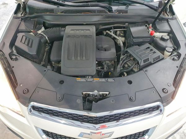 2014 CHEVROLET EQUINOX 1LT — Engine bay