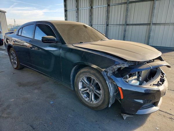 2015 DODGE CHARGER SE — Passenger 3/4