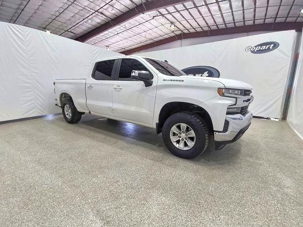 2021 CHEVROLET SILVERADO LT — Passenger 3/4