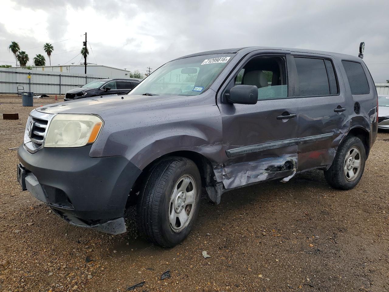 2015 HONDA PILOT LX — Front 3/4