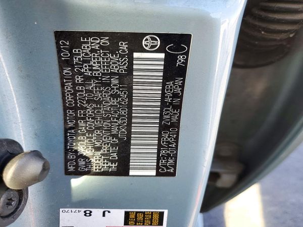 2013 TOYOTA PRIUS — VINS
