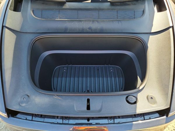 2026 TESLA MODEL Y — Engine bay