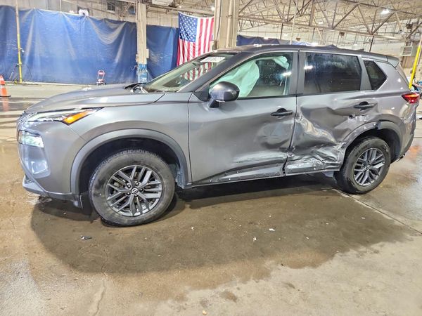 2023 NISSAN ROGUE S — Front 3/4