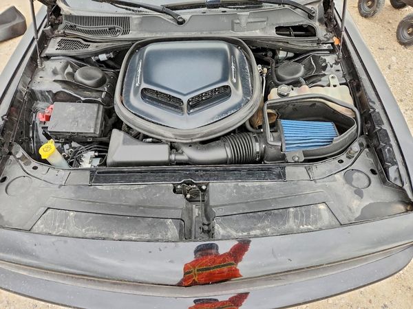 2016 DODGE CHALLENGER SXT Plus — Engine bay